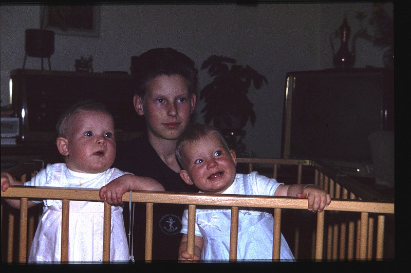 13.Regensburg jul 1964 Walter,Brigitte,Marion.JPG